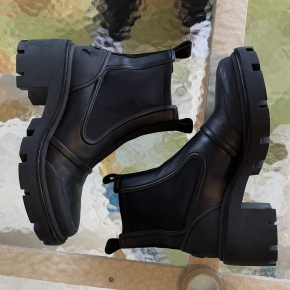 Tory Burch Shoes - Tory Burch Chelsea Lug Ankle Boots Chunky